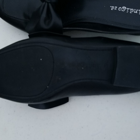 Shoes - Picture 5 of 9